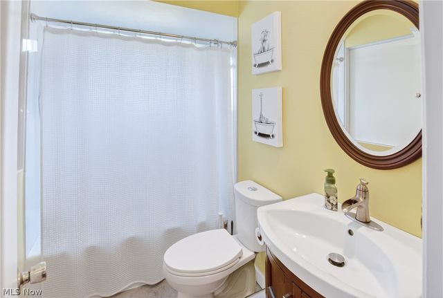 14761 Larkfield Drive, Brook Park, OH 44142