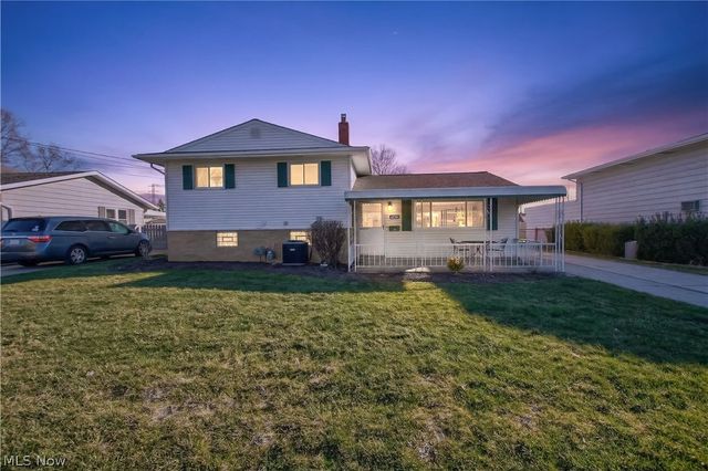 14761 Larkfield Drive, Brook Park, OH 44142