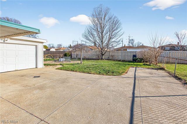 14761 Larkfield Drive, Brook Park, OH 44142