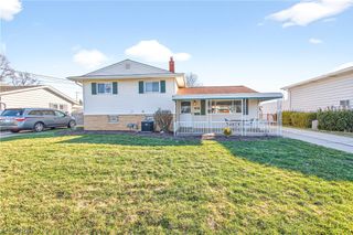 14761 Larkfield Drive, Brook Park, OH 44142
