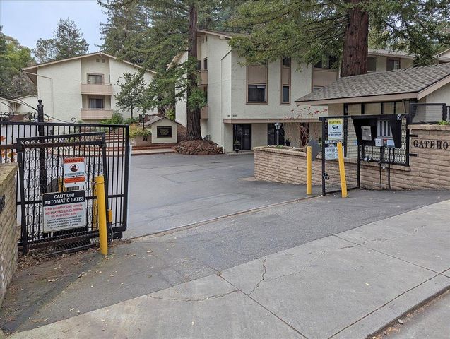 20812 4th Street 6, Saratoga, CA 95070