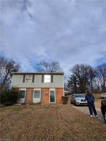 5307 Oak Ridge Place, Winston-salem, NC 27105