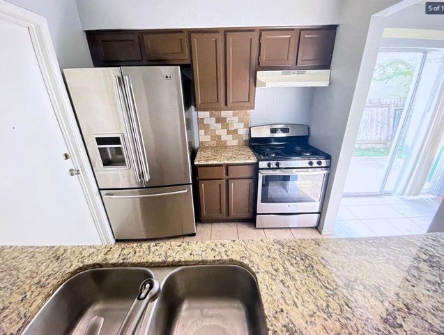 12302 Patron DR A, Austin, TX 78758