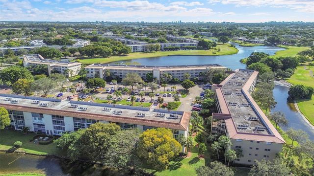 3204 Portofino Point N4, Coconut Creek, FL 33066