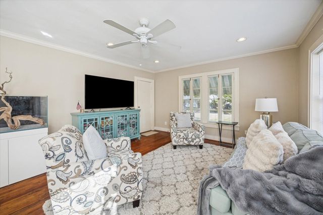 3711 Reagan Street, Houston, TX 77009