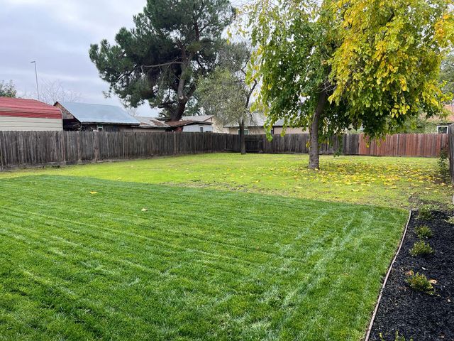 6219 Greenfield Ln, Stockton, CA 95207