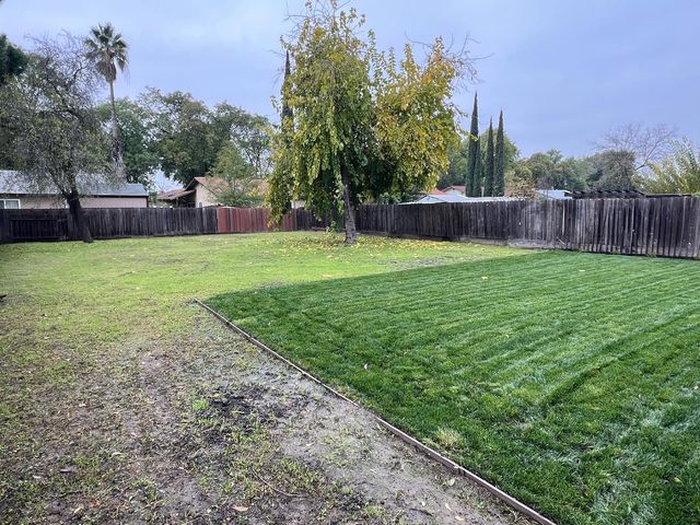 6219 Greenfield Ln, Stockton, CA 95207