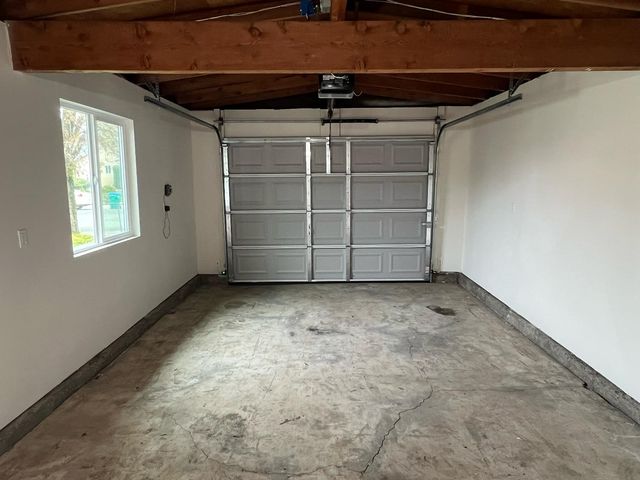 6219 Greenfield Ln, Stockton, CA 95207