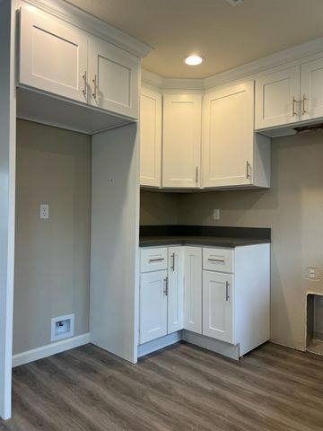 6219 Greenfield Ln, Stockton, CA 95207