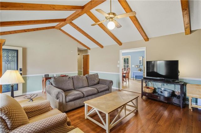 103 Lois Lane, Lexington, NC 27295