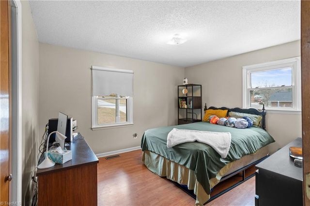 103 Lois Lane, Lexington, NC 27295