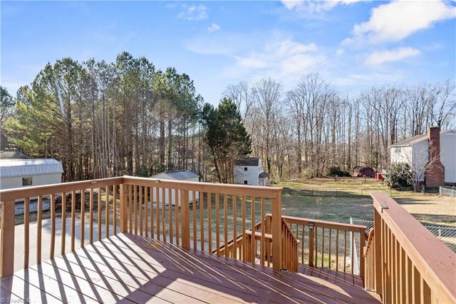 103 Lois Lane, Lexington, NC 27295