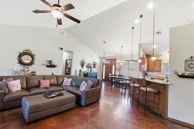 518 E Cedar Drive, Tuttle, OK 73089