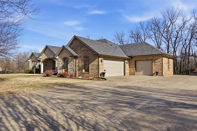518 E Cedar Drive, Tuttle, OK 73089