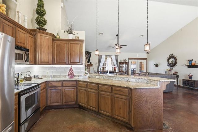 518 E Cedar Drive, Tuttle, OK 73089