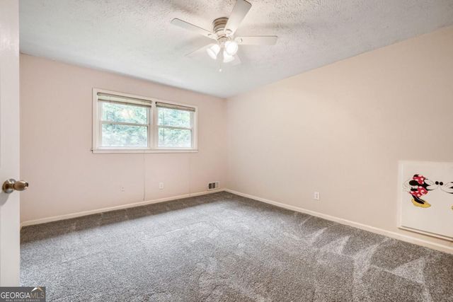 5042 Stephens Drive SW, Lilburn, GA 30047