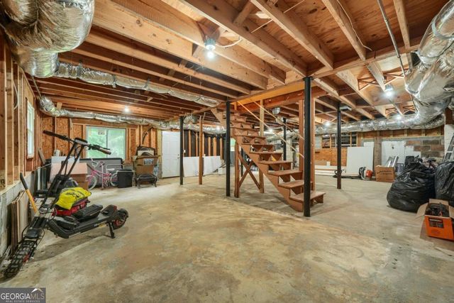 5042 Stephens Drive SW, Lilburn, GA 30047