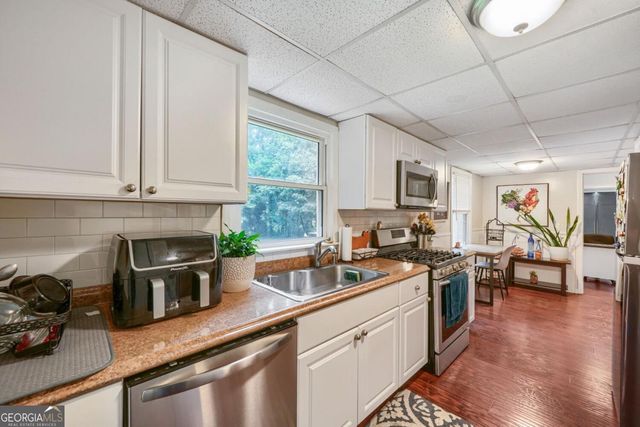 5042 Stephens Drive SW, Lilburn, GA 30047