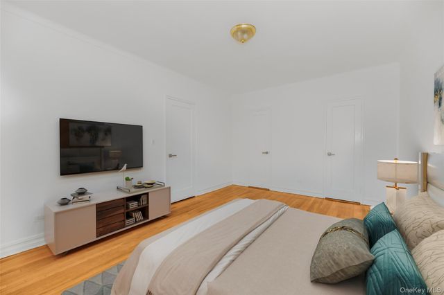 766 Palmer Road 2D, Bronxville, NY 10708