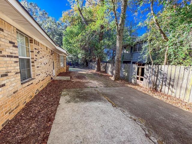 2544 Oakmont Court, Mobile, AL 36605