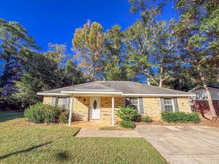 2544 Oakmont Court, Mobile, AL 36605