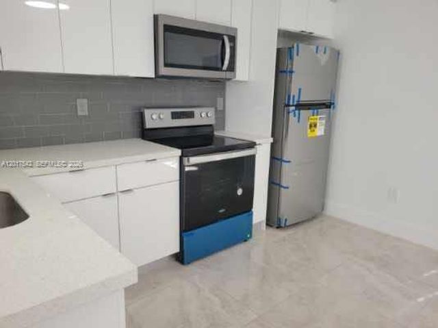1725 Calais Dr 6, Miami Beach, FL 33141