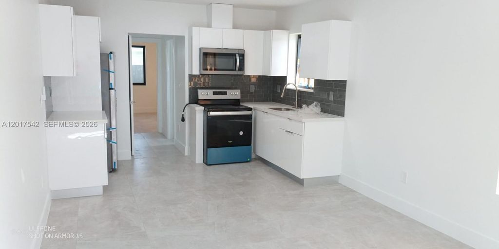 1725 Calais Dr 6, Miami Beach, FL 33141