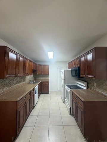 1129 W 23rd Street, Riviera Beach, FL 33404