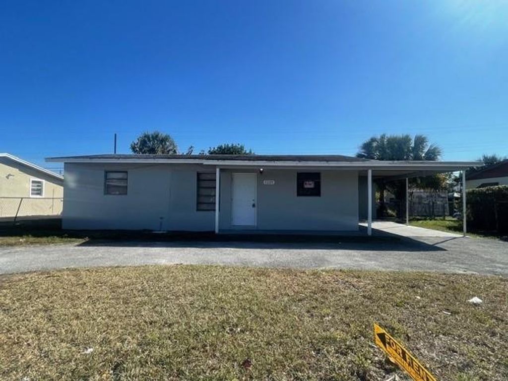 1129 W 23rd Street, Riviera Beach, FL 33404