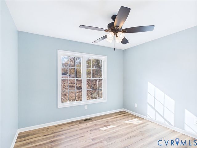 11 SPILLMAN Rd, Farmville, VA 23901