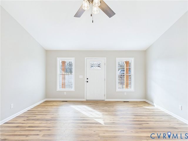 11 SPILLMAN Rd, Farmville, VA 23901