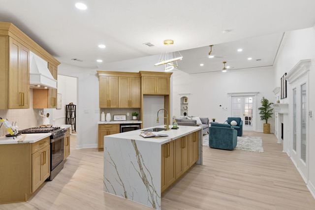 8001 Hills Parkway, Montgomery, TX 77316