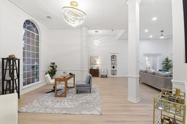 8001 Hills Parkway, Montgomery, TX 77316