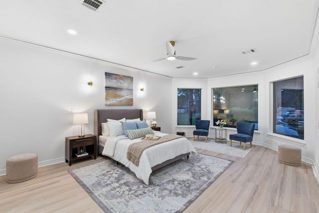 8001 Hills Parkway, Montgomery, TX 77316