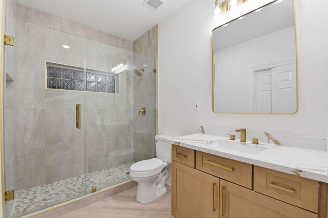 8001 Hills Parkway, Montgomery, TX 77316