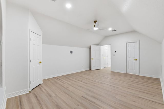 8001 Hills Parkway, Montgomery, TX 77316