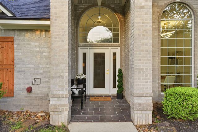 8001 Hills Parkway, Montgomery, TX 77316