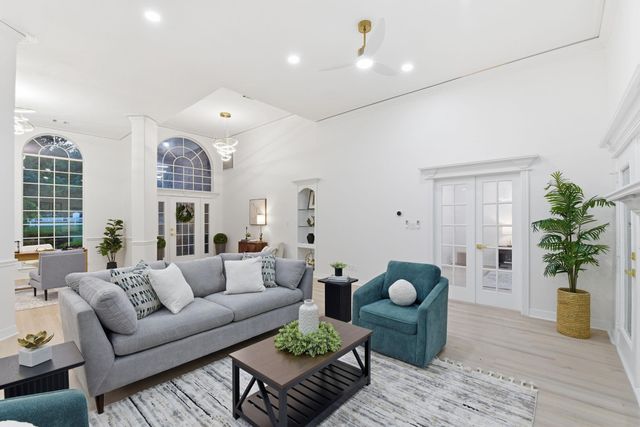 8001 Hills Parkway, Montgomery, TX 77316