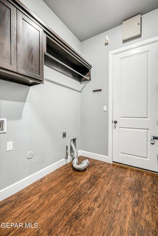 301 RIO DE JAZMIN Circle, El Paso, TX 79932