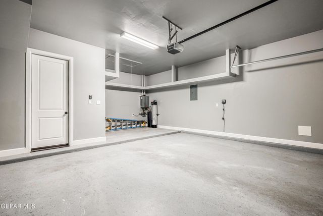 301 RIO DE JAZMIN Circle, El Paso, TX 79932
