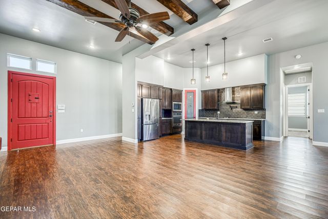 301 RIO DE JAZMIN Circle, El Paso, TX 79932