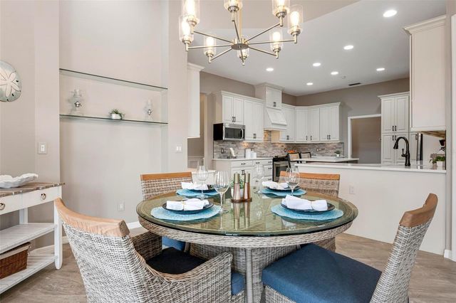 434 TREMINGHAM WAY, Venice, FL 34293