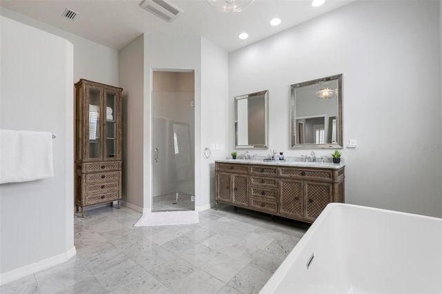 434 TREMINGHAM WAY, Venice, FL 34293