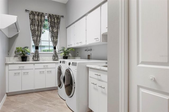 434 TREMINGHAM WAY, Venice, FL 34293