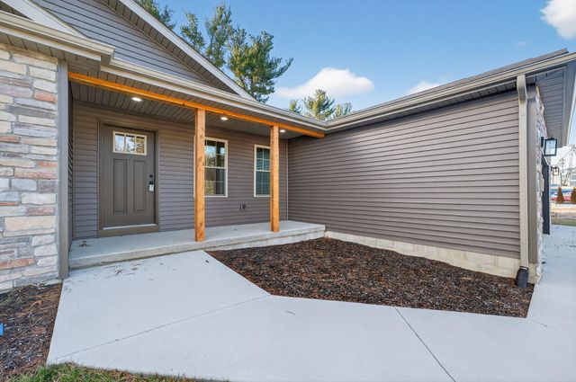 1622 Elderberry Street SE, Demotte, IN 46310