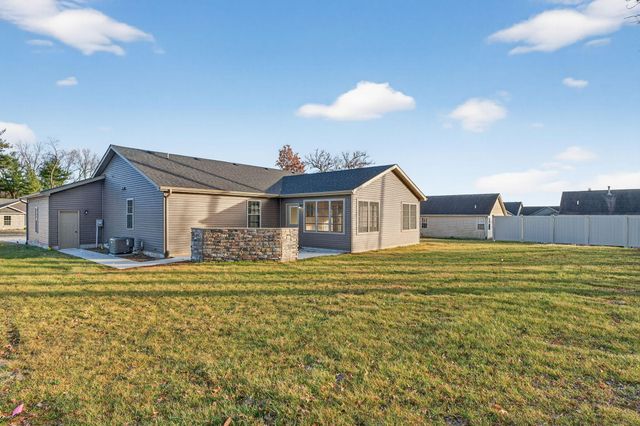 1622 Elderberry Street SE, Demotte, IN 46310