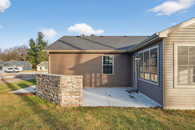 1622 Elderberry Street SE, Demotte, IN 46310