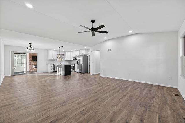 1622 Elderberry Street SE, Demotte, IN 46310