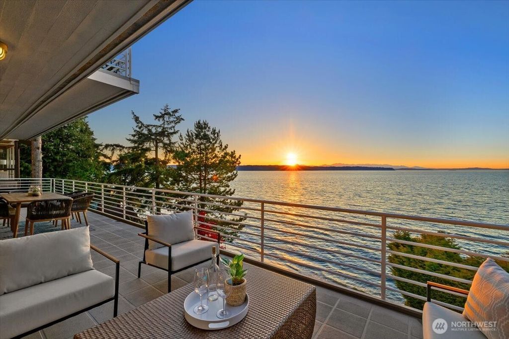 16733 Maplewild Avenue SW, Burien, WA 98166