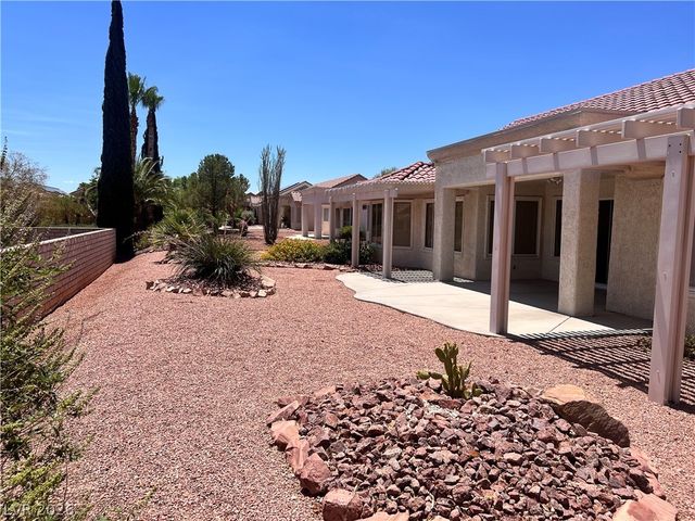2524 Desert Glen Drive, Las Vegas, NV 89134